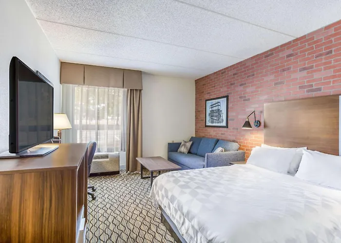 Burrstone Inn, An Ascend Collection Hotel