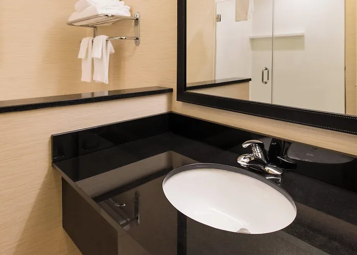 Fairfield Inn & Suites By Marriott Utica